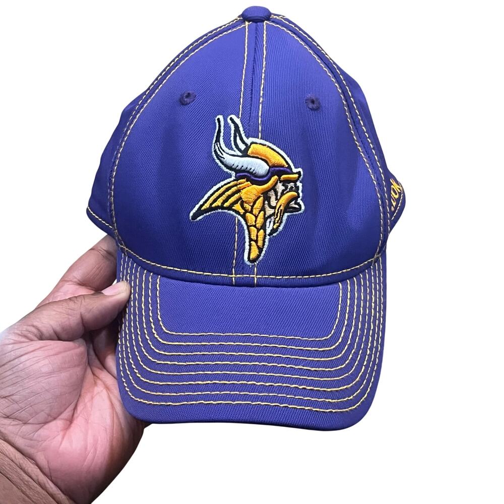 Reebok Minnesota Vikings NFL Team Apparel Purple Gold‎ Dad Hat Cap Fitted L/XL